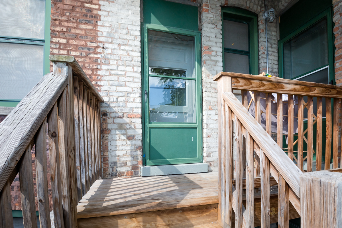 back porch hyde park chicago apartment apartment in Hyde Park with a balcony